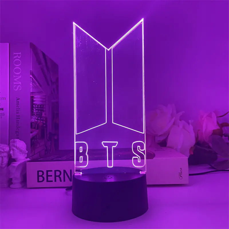 Lámpara Nocturna LED 3D Colorida BTS con Control Remoto USB
